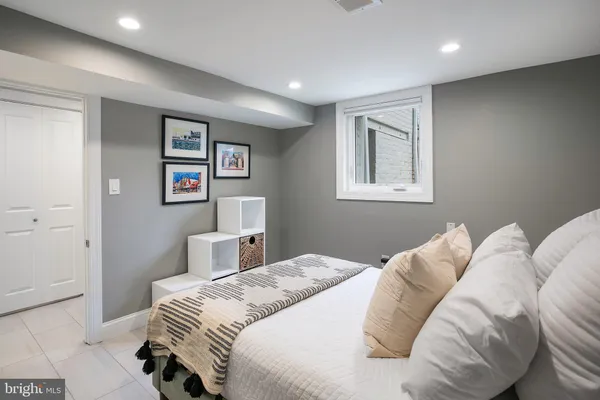 $6,500 | 4023 New Hampshire Avenue Northwest, Washington, DC 20011