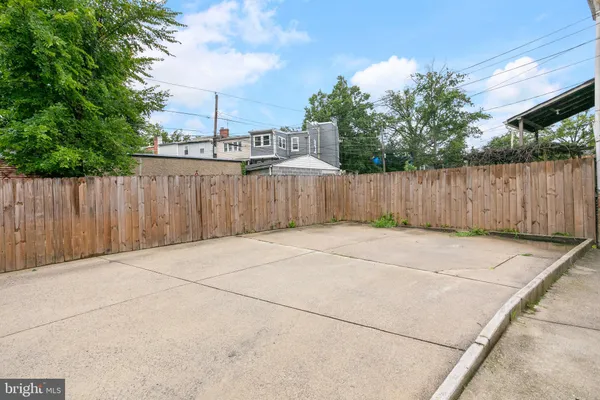 $6,500 | 4023 New Hampshire Avenue Northwest, Washington, DC 20011