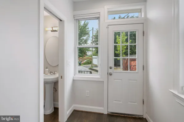$6,500 | 4023 New Hampshire Avenue Northwest, Washington, DC 20011