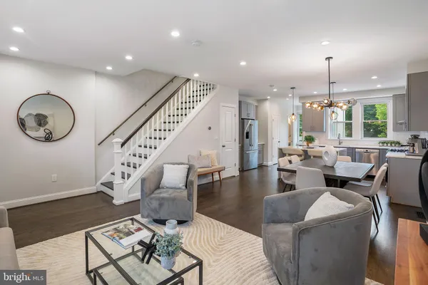 $6,500 | 4023 New Hampshire Avenue Northwest, Washington, DC 20011