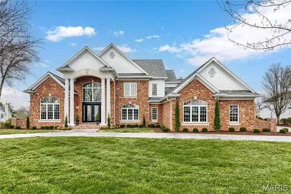 $1,695,000 | 248 Camelot Drive, Weldon Spring, MO 63304
