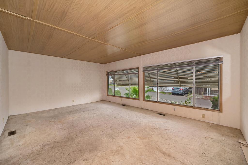 13 Duval Street Citrus Heights, CA 95621 - Photo 9 of 38