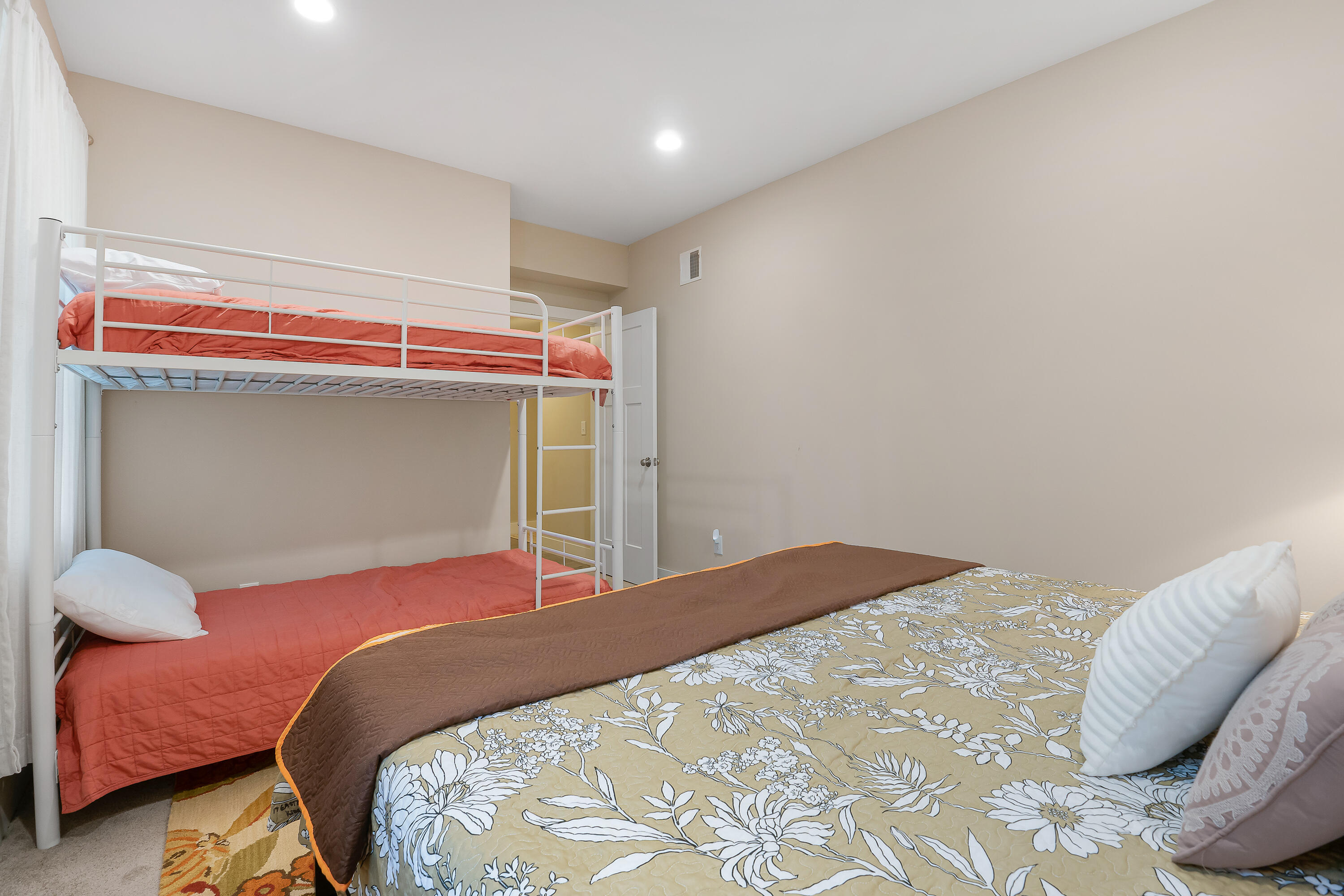 17 Eastern Avenue York, ME 03909 - Photo 44 of 67 17 Eastern Ave, York