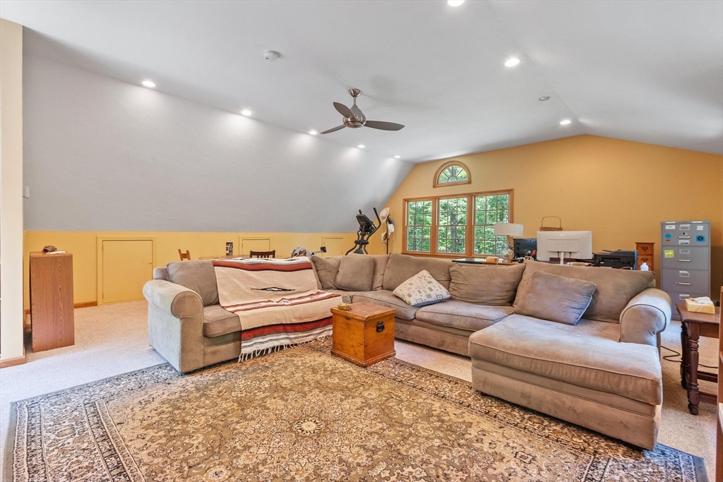 36 Country Lane Princeton, MA 01541 - Photo 35 of 42