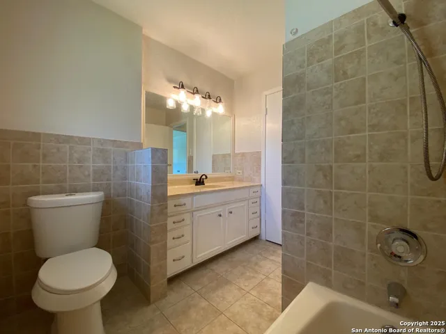 $319,999 | 749 Windrock Drive, Windcrest, TX 78239