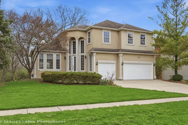 $725,000 | 492 Bond Drive, Batavia, IL 60510