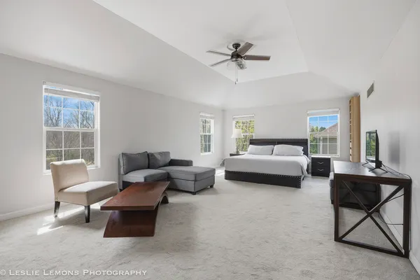 $725,000 | 492 Bond Drive, Batavia, IL 60510