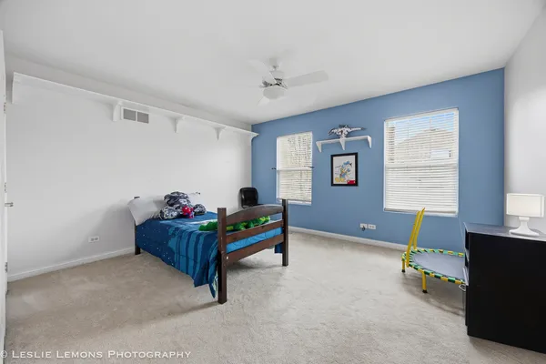 $725,000 | 492 Bond Drive, Batavia, IL 60510