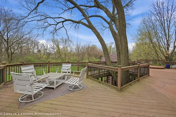$725,000 | 492 Bond Drive, Batavia, IL 60510