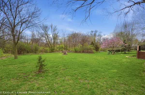 $725,000 | 492 Bond Drive, Batavia, IL 60510