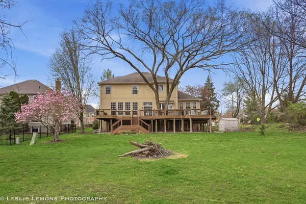 $725,000 | 492 Bond Drive, Batavia, IL 60510