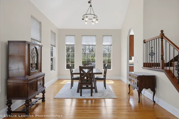 $725,000 | 492 Bond Drive, Batavia, IL 60510