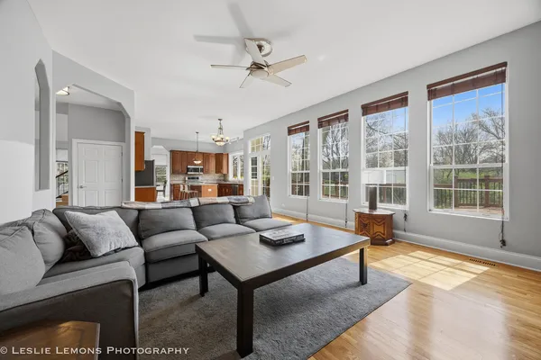 $725,000 | 492 Bond Drive, Batavia, IL 60510