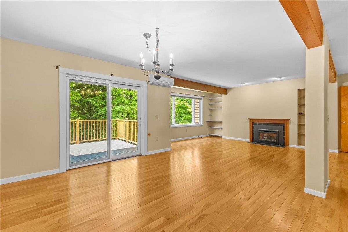 364 Acorn Lane Shelburne, VT 05482 - Photo 11 of 51
