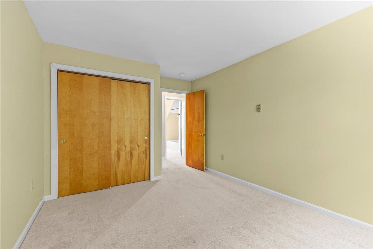 364 Acorn Lane Shelburne, VT 05482 - Photo 20 of 51