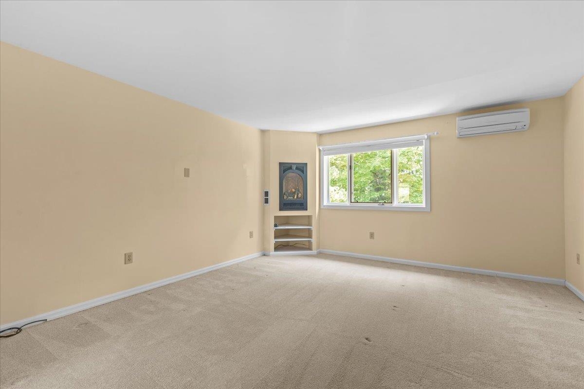 364 Acorn Lane Shelburne, VT 05482 - Photo 22 of 51