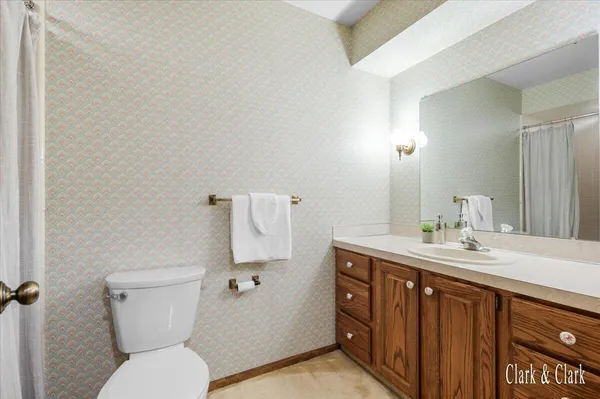$459,900 | 2220 Mission Hills Drive Southeast, Grand Rapids, MI 49546