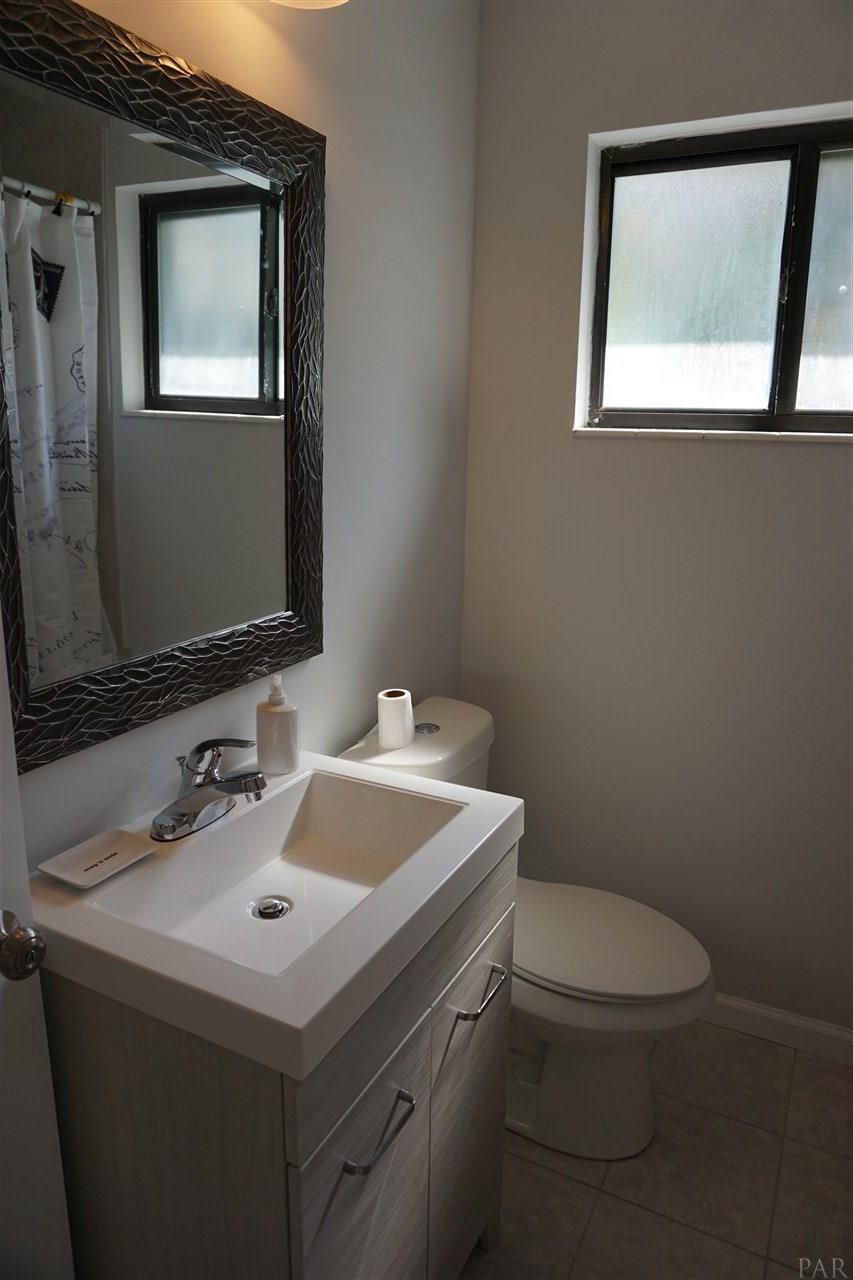 909 East Montclair Road Pensacola, FL 32505 - Photo 16 of 27 Gallery Image 16