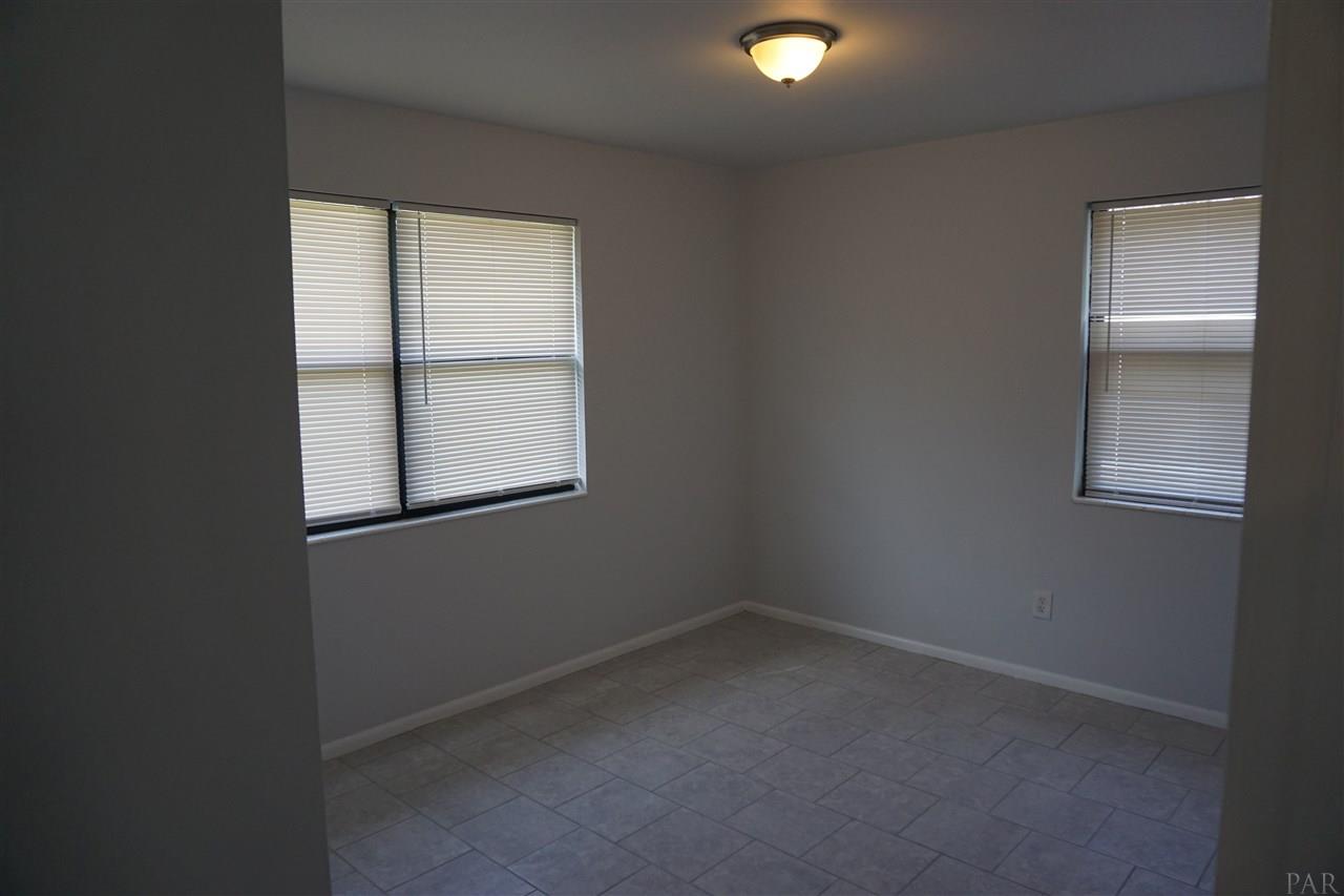 909 East Montclair Road Pensacola, FL 32505 - Photo 18 of 27 Gallery Image 18