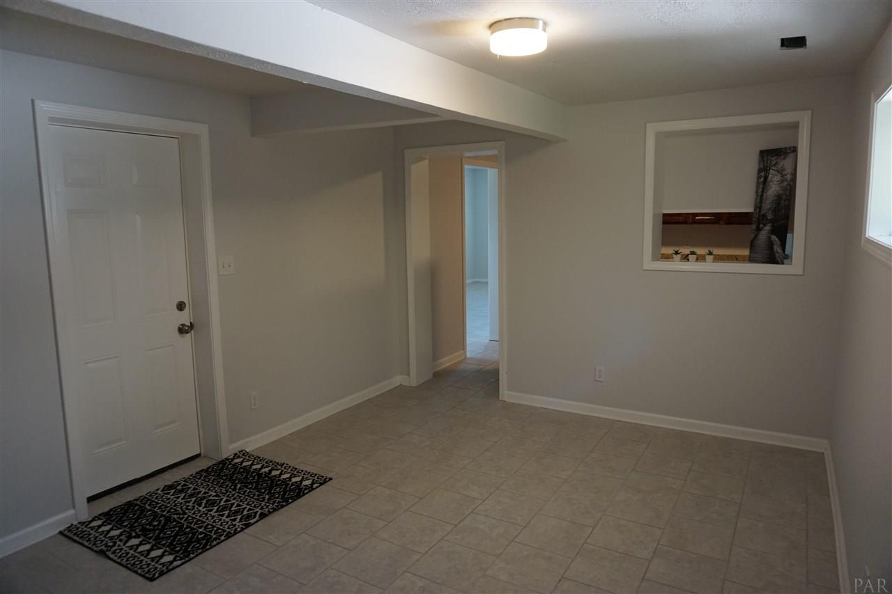 909 East Montclair Road Pensacola, FL 32505 - Photo 10 of 27 Gallery Image 10