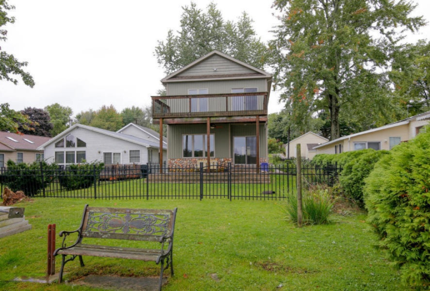 3603 Baseline Road Gobles, MI 49055 - Photo 2 of 27 20160929190513808289000000-o
