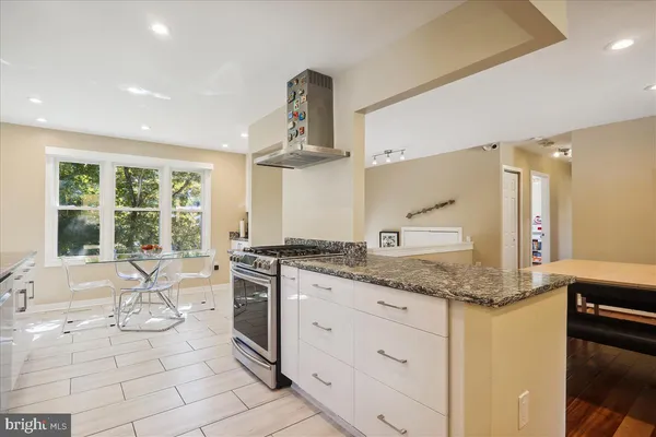 $760,000 | 15208 Bunchberry Court, North Potomac, MD 20878