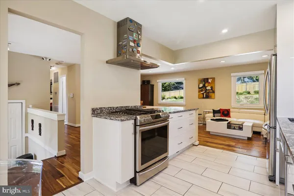 $760,000 | 15208 Bunchberry Court, North Potomac, MD 20878