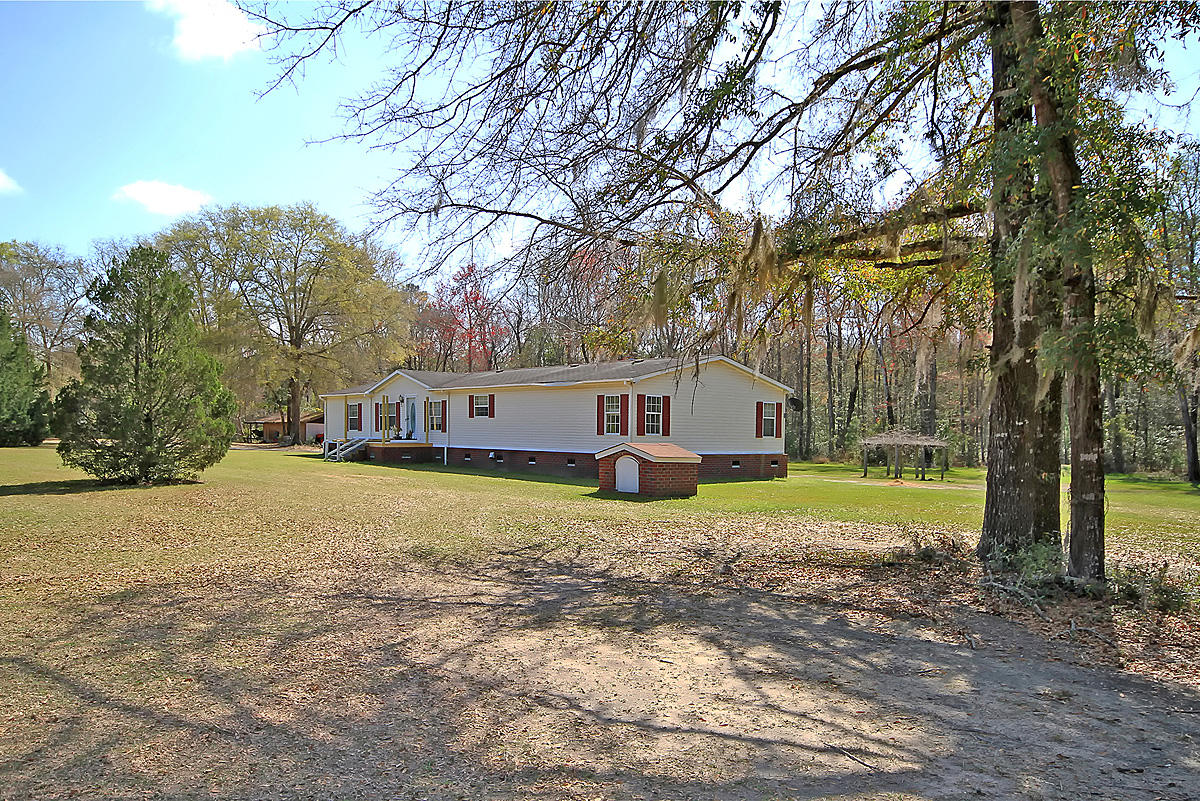107 Sullivans Landing Road Ridgeville, SC 29472 - Photo 2 of 35 CREM_107 Sullivans Landing_003
