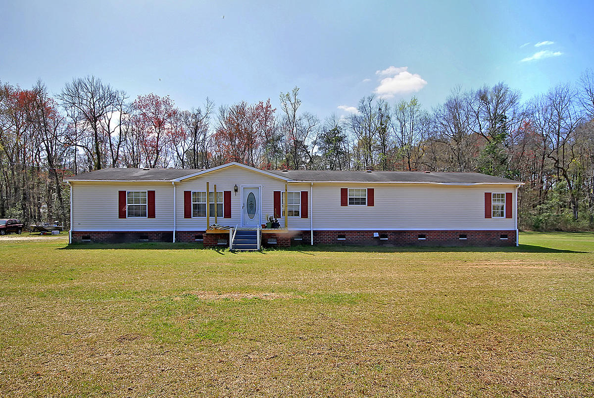 107 Sullivans Landing Road Ridgeville, SC 29472 - Photo 4 of 35 CREM_107 Sullivans Landing_005