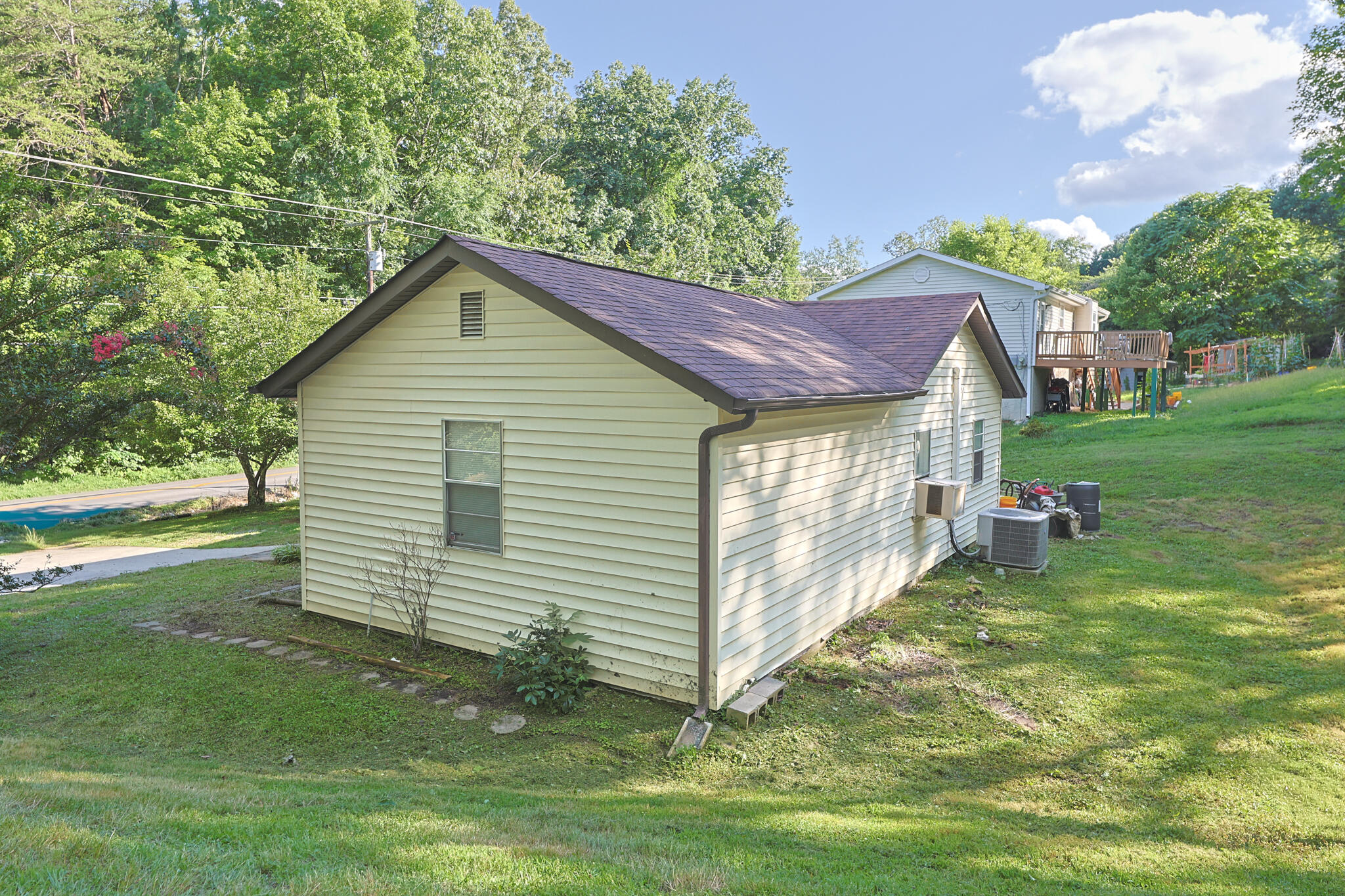 5109 Delashmitt Road Hixson, TN 37343 - Photo 17 of 21 5109 Delashmitt Rd-9