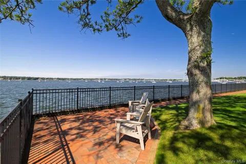 $499,000 | 1 Toms Point Lane, Unit BUILDING 5 9J, Port Washington, NY 11050