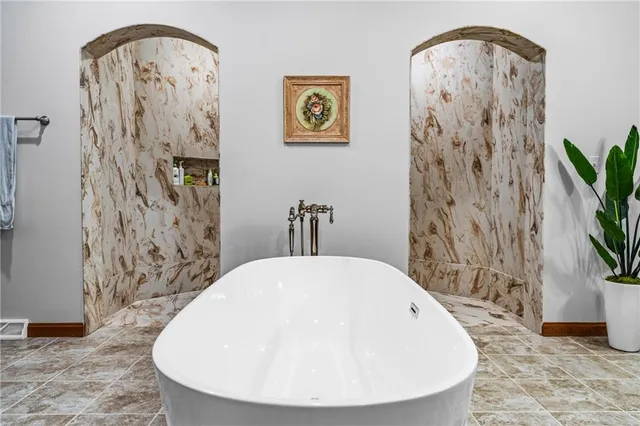 $1,475,000 | 365 South Penn Road, Franklin, PA 16323