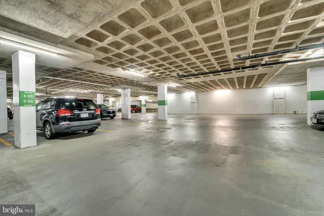 $415,000 | 3705 South George Mason Drive, Unit 1714S, Falls Church, VA 22041