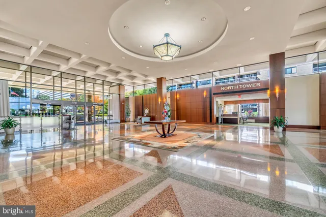 $415,000 | 3705 South George Mason Drive, Unit 1714S, Falls Church, VA 22041