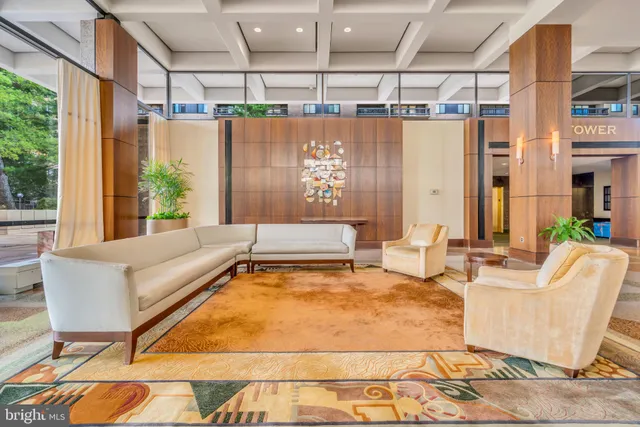 $415,000 | 3705 South George Mason Drive, Unit 1714S, Falls Church, VA 22041