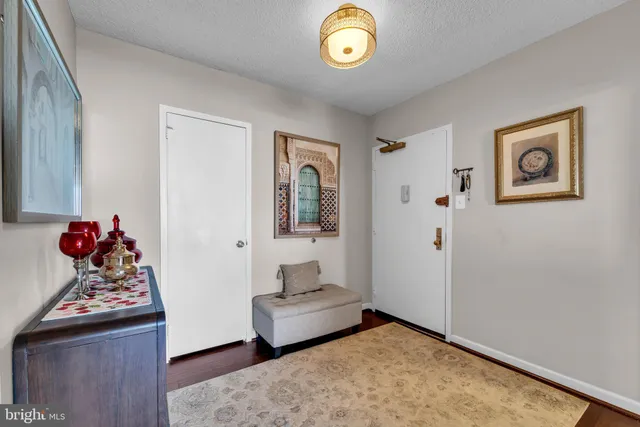 $415,000 | 3705 South George Mason Drive, Unit 1714S, Falls Church, VA 22041