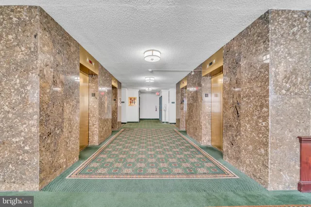 $415,000 | 3705 South George Mason Drive, Unit 1714S, Falls Church, VA 22041