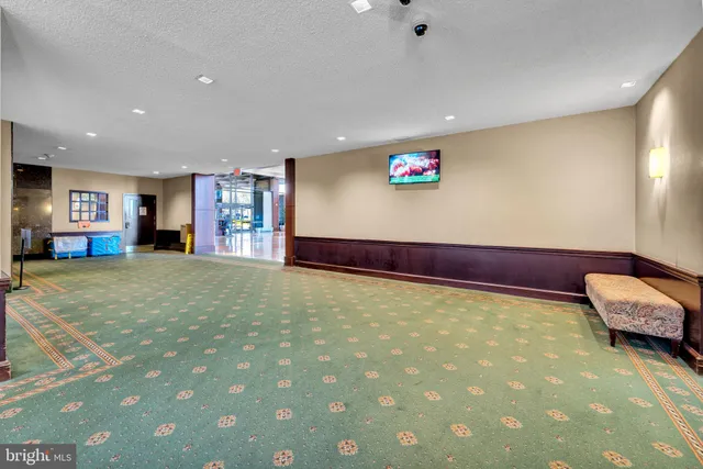 $415,000 | 3705 South George Mason Drive, Unit 1714S, Falls Church, VA 22041