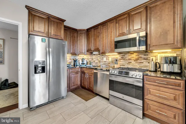 $415,000 | 3705 South George Mason Drive, Unit 1714S, Falls Church, VA 22041