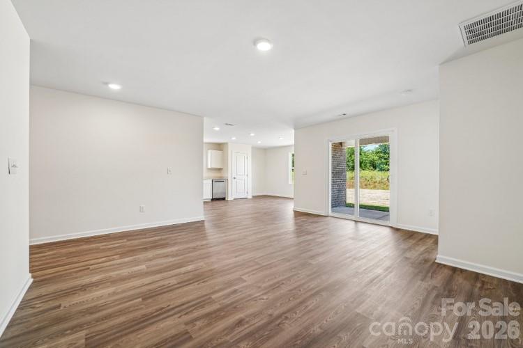 291 Parris Farm Road Chesnee, SC 29323 - Photo 10 of 19 Gallery Image 10