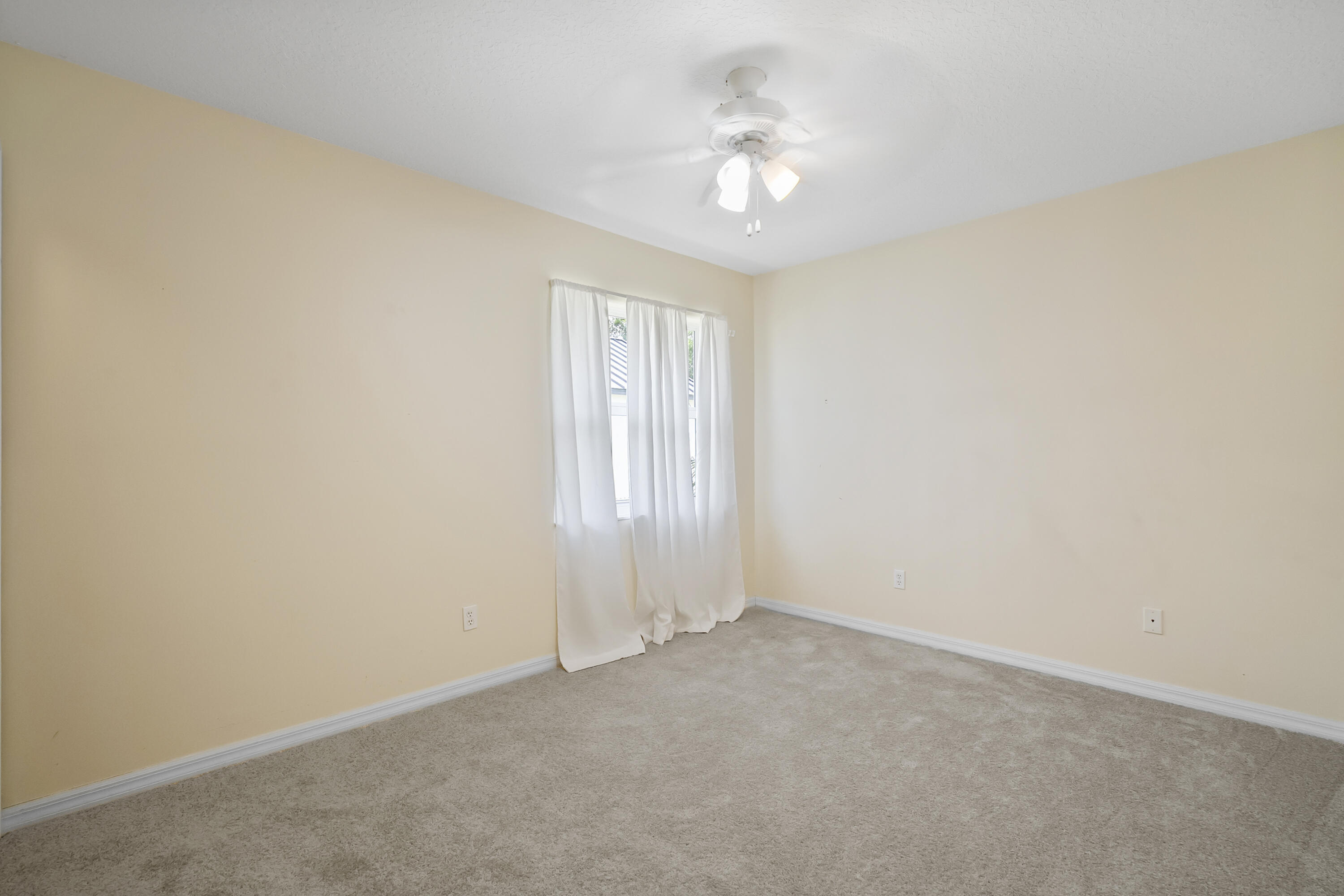 3048 Southeast Wake Road Port St. Lucie, FL 34984 - Photo 14 of 31 dsc06995