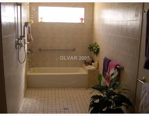 945 Rhyolite Terrace Henderson, NV 89011 - Photo 10 of 12 Property Photo.