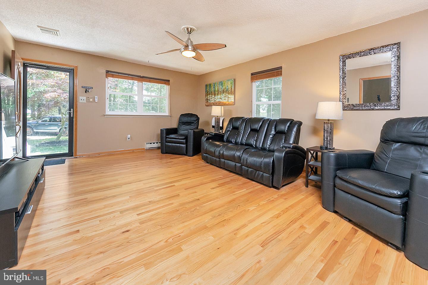 738 Ridge Drive Mantua, NJ 08051 - Photo 4 of 21 Gallery Image 4