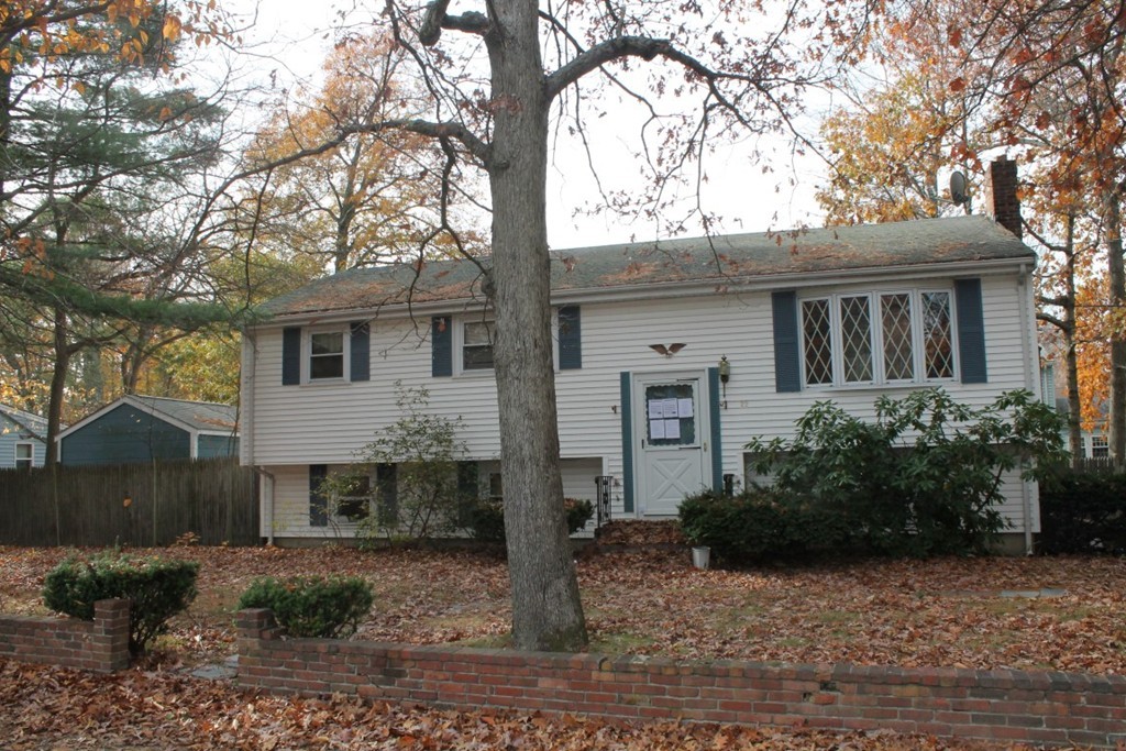22 Clover Road Holbrook, MA 02343 - Photo 1 of 11