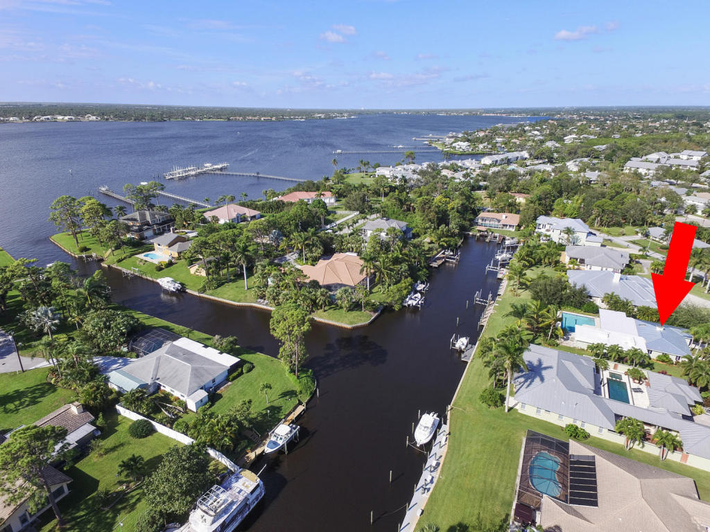 1964 Northwest Pine Tree Lane Stuart, FL 34994 - Photo 6 of 26 20180110014359235835000000-o
