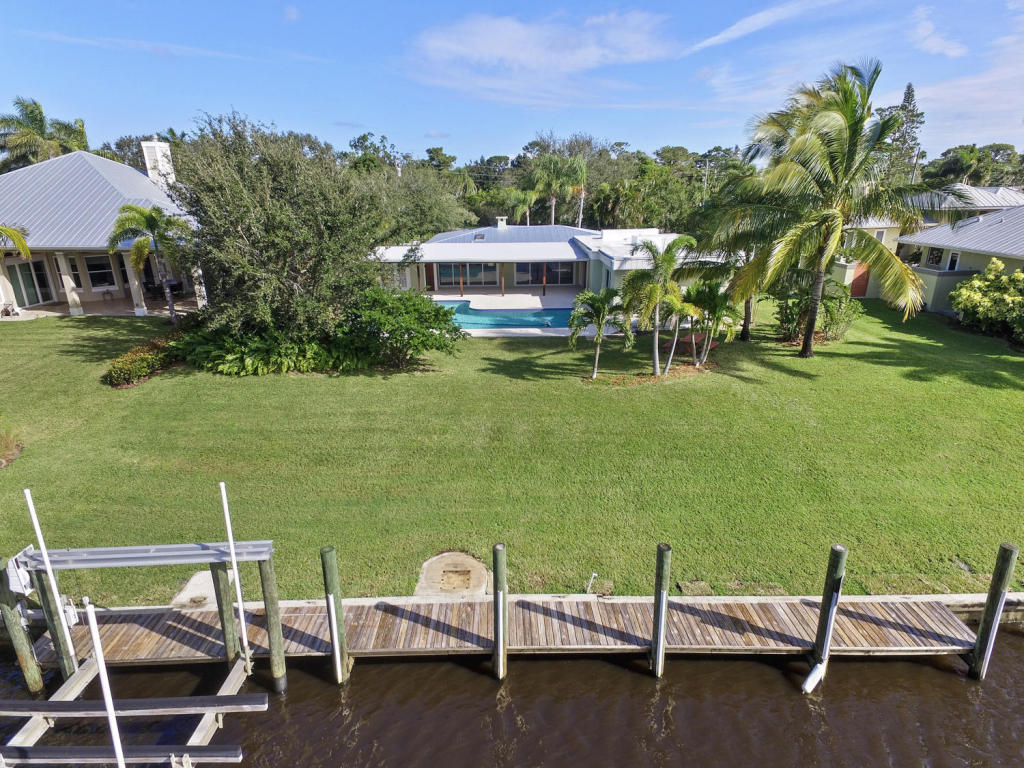 1964 Northwest Pine Tree Lane Stuart, FL 34994 - Photo 8 of 26 20180110014411308335000000-o