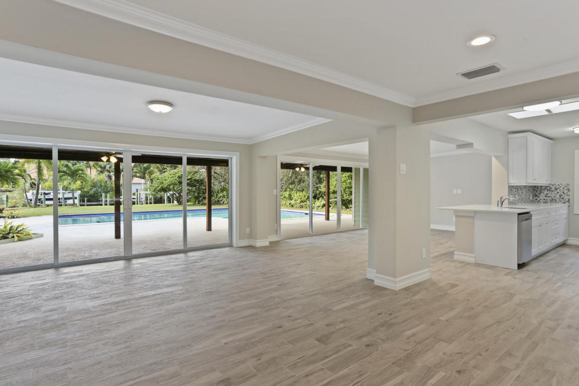 1964 Northwest Pine Tree Lane Stuart, FL 34994 - Photo 9 of 26 20180110014413000576000000-o