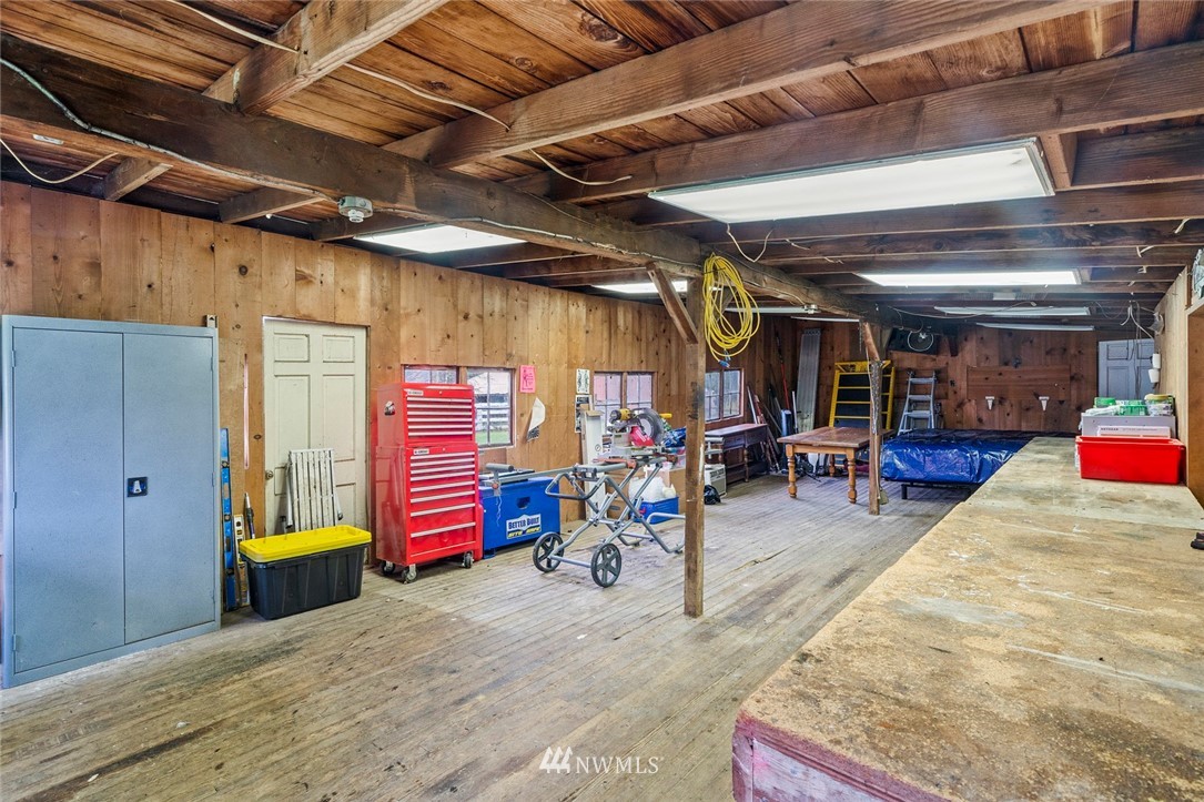 2020 Vine Road Brier, WA 98036 - Photo 27 of 34 Gallery Image 27