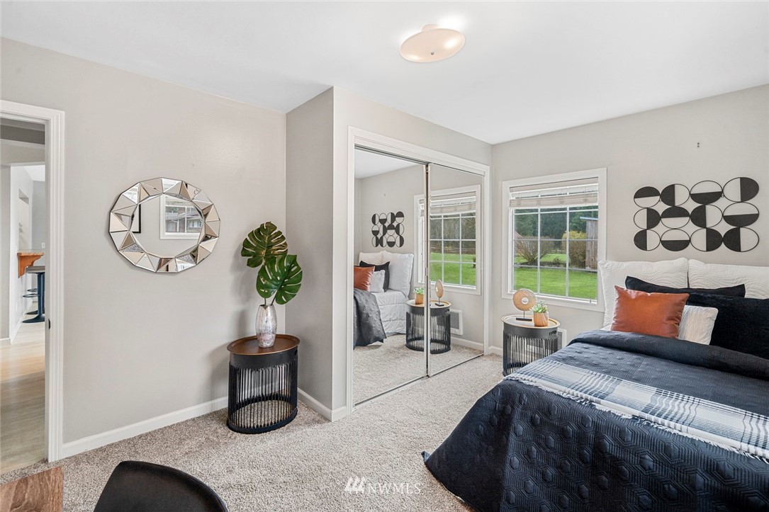 2020 Vine Road Brier, WA 98036 - Photo 10 of 34 Gallery Image 10