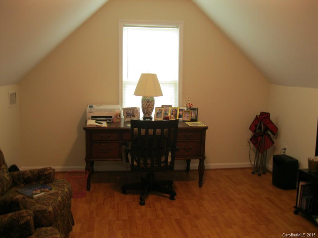 7082 Pine Ridge Drive, Unit 7 Denver, NC 28037 - Photo 11 of 21 Gallery Image 11